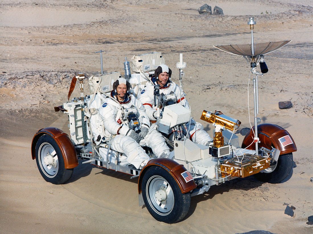 mission-apollo-16-1971-1972-01