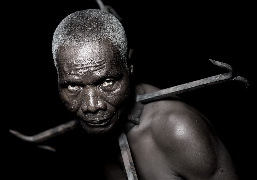 The slaves who tried to run away underwent the punishments described by the law in the french colonies.for exemple a necklace with long stalks had for function to prevent them from running through the sugar cane fields