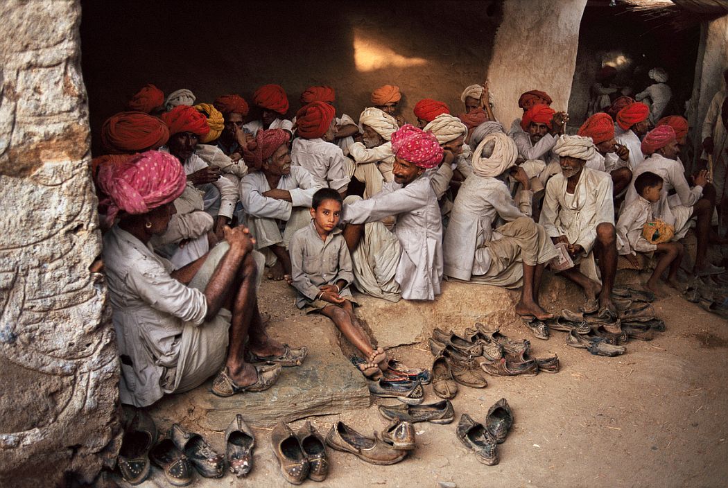 lifestyle housatonic museum exhibits steve mccurrys stunning india photos lifestyle housatonic museum exhibits steve mccurrys stunning india photos