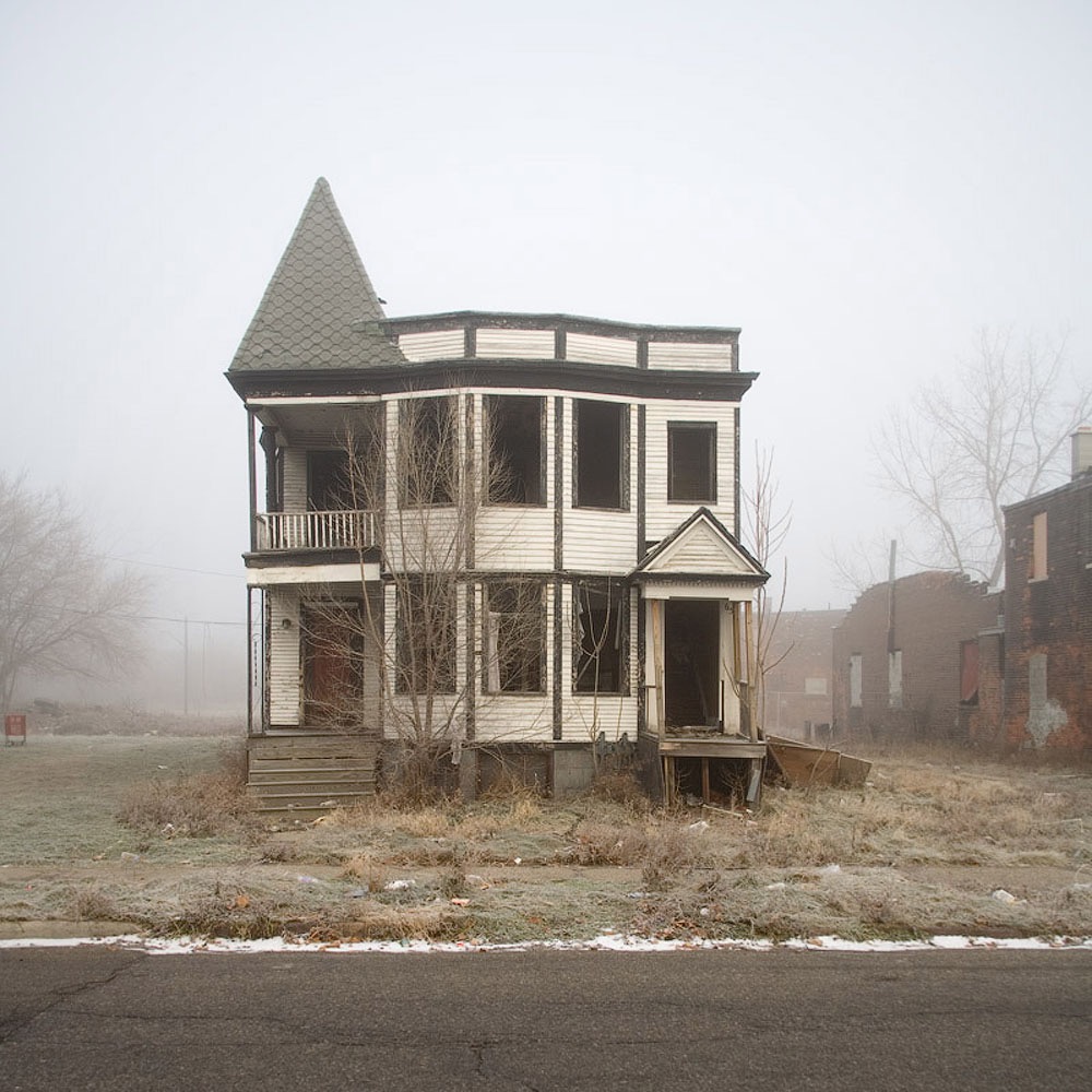 100 Detroit Abandoned Houses © Kevin Bauman