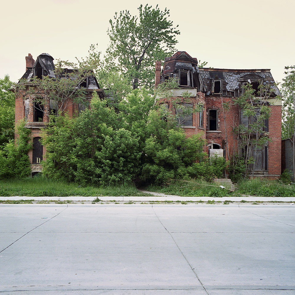 100 Detroit Abandoned Houses © Kevin Bauman