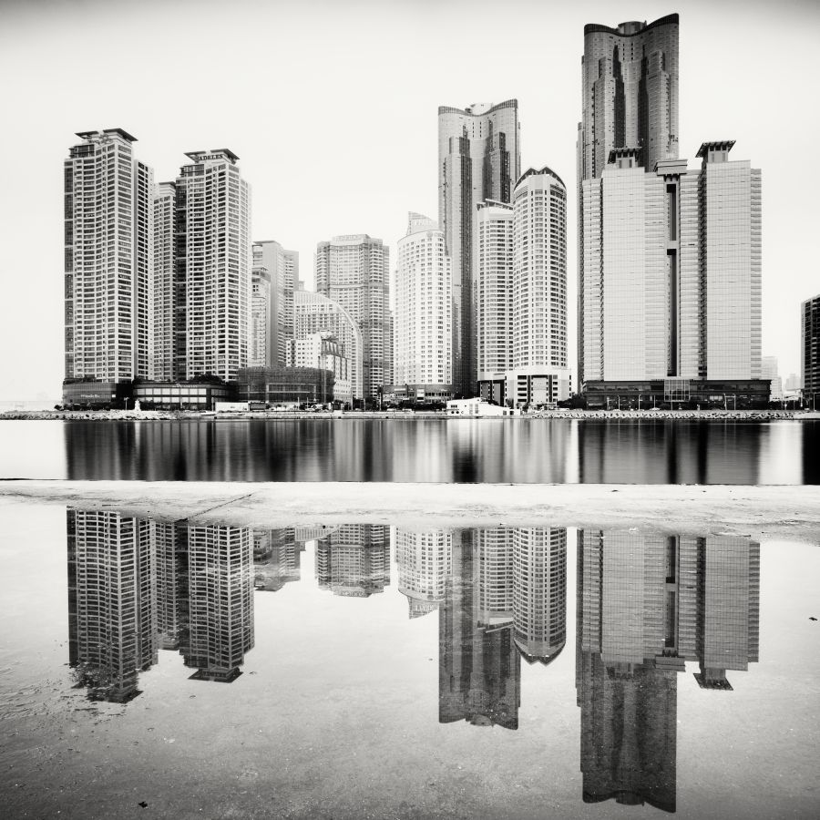 Megalopolis © Martin Stavars