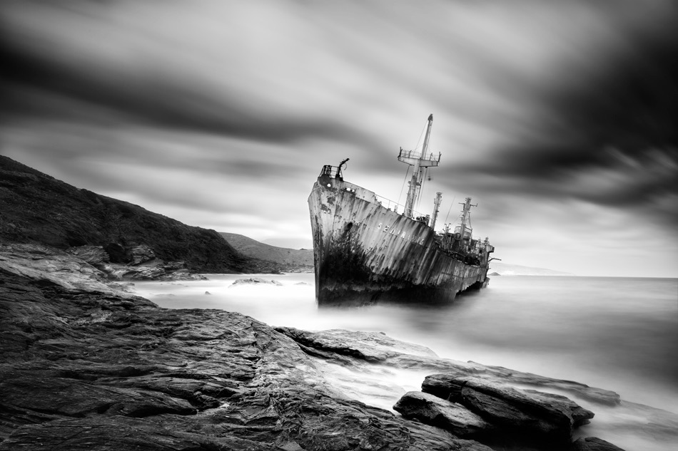 © Vassilis Tangoulis