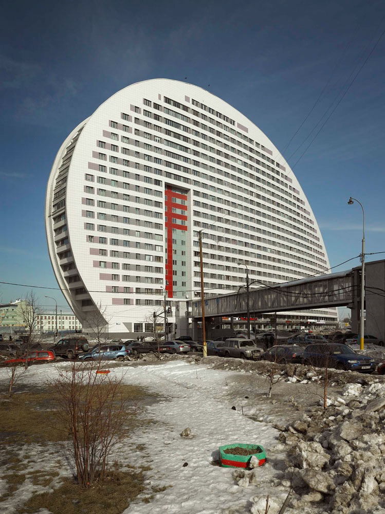 Imperial Pomp - Post Soviet High-Rise © Frank Herfort