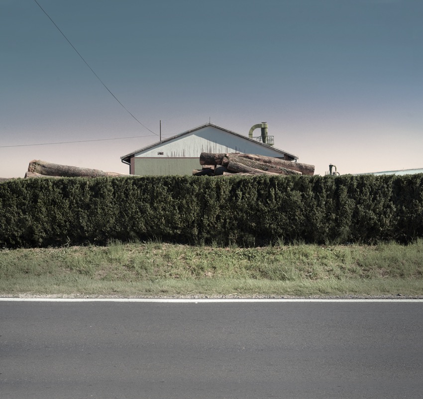 No Monuments While Traveling © Mario Pucic