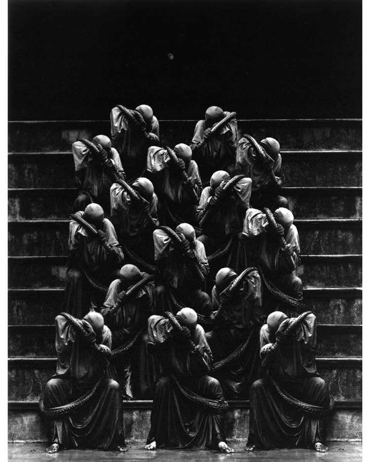 © Misha Gordin: Crowd and Shadows of the Dream