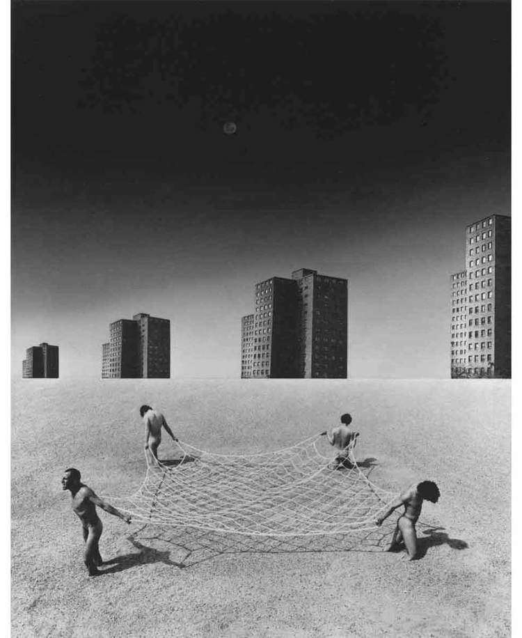 © Misha Gordin: Crowd and Shadows of the Dream