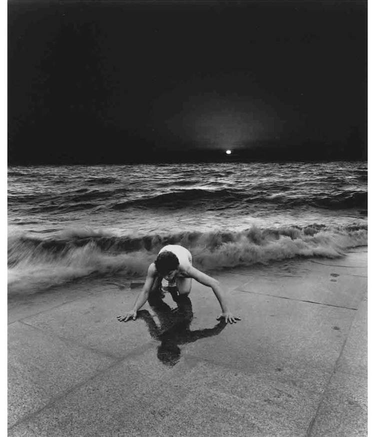 © Misha Gordin: Crowd and Shadows of the Dream